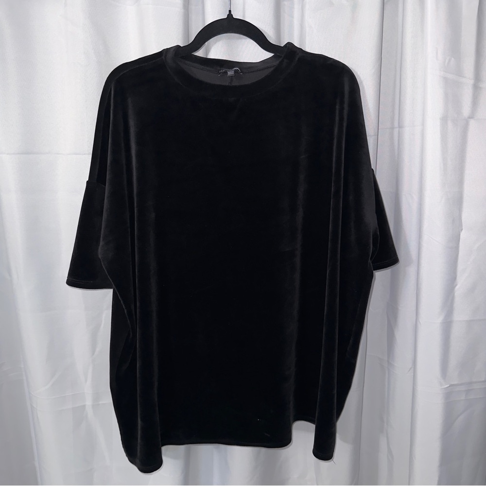 Fashion Nova Black Velvet Crop Top #221